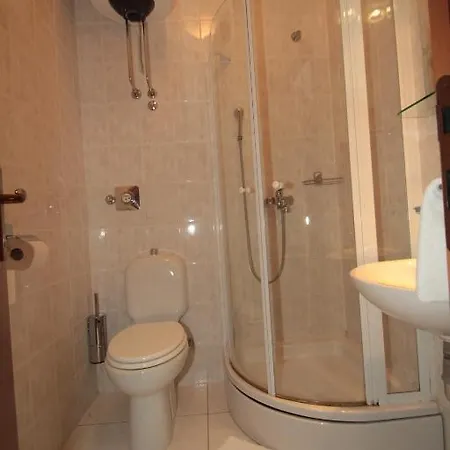 Happy Brothers - Center Of