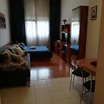 Happy Brothers - Center Of * سبليت